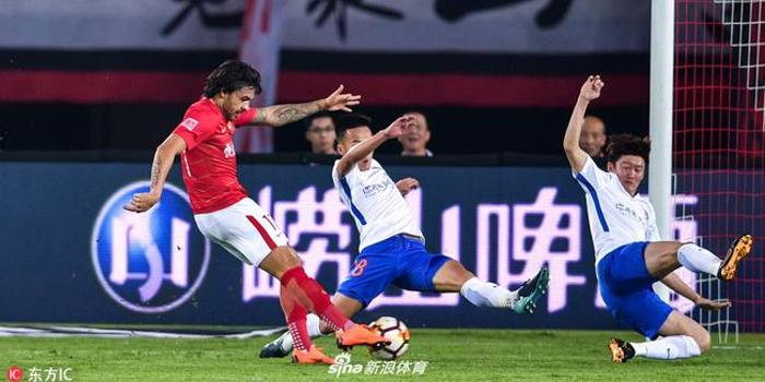  利物浦绝平进球越位引争议  